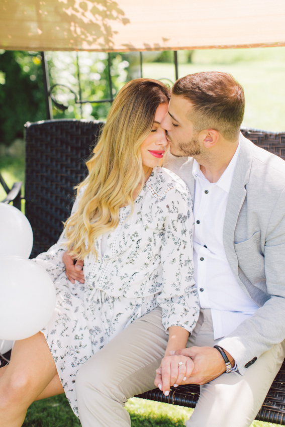 engagement shoot in backyard