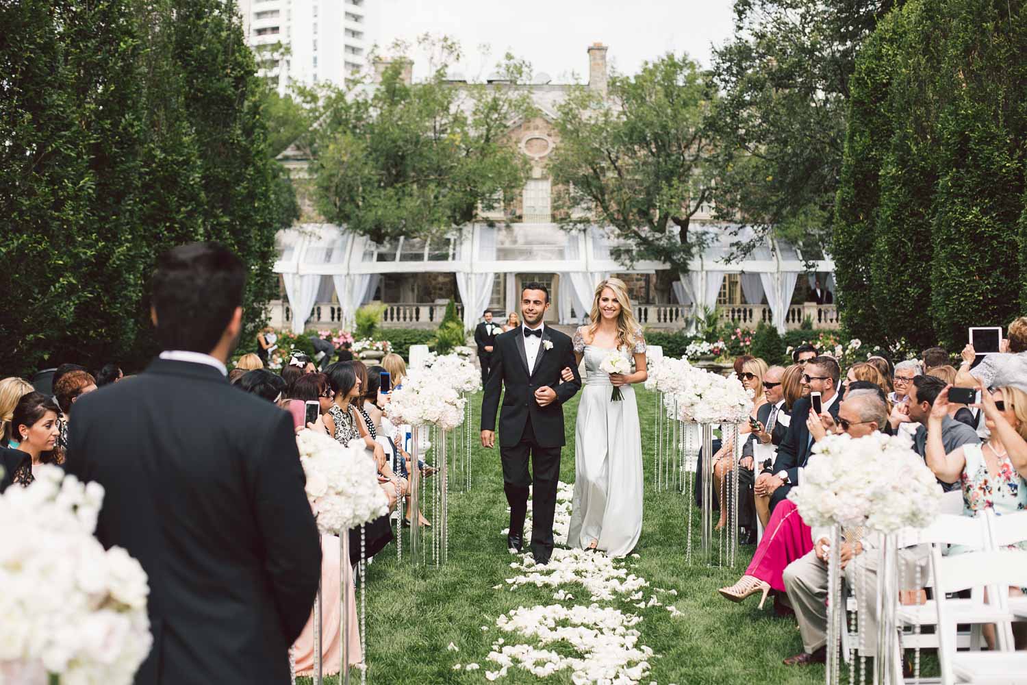 bridal party coming down the aisle