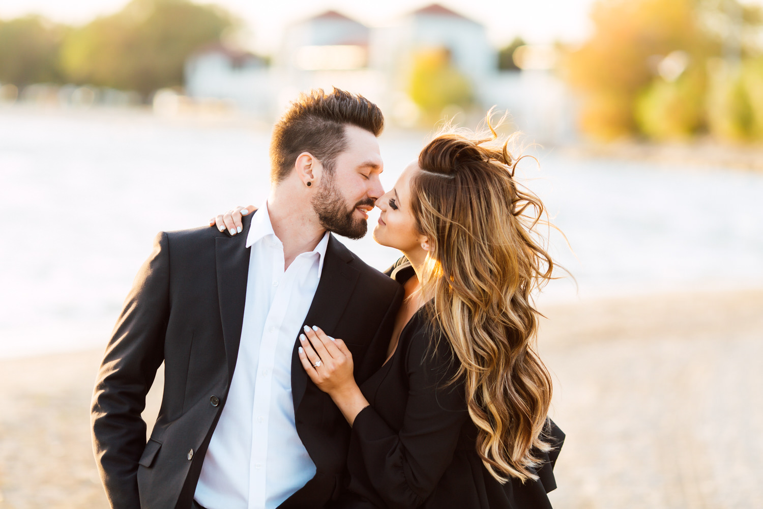 25 Non-Cheesy Poses for your Engagement Shoot