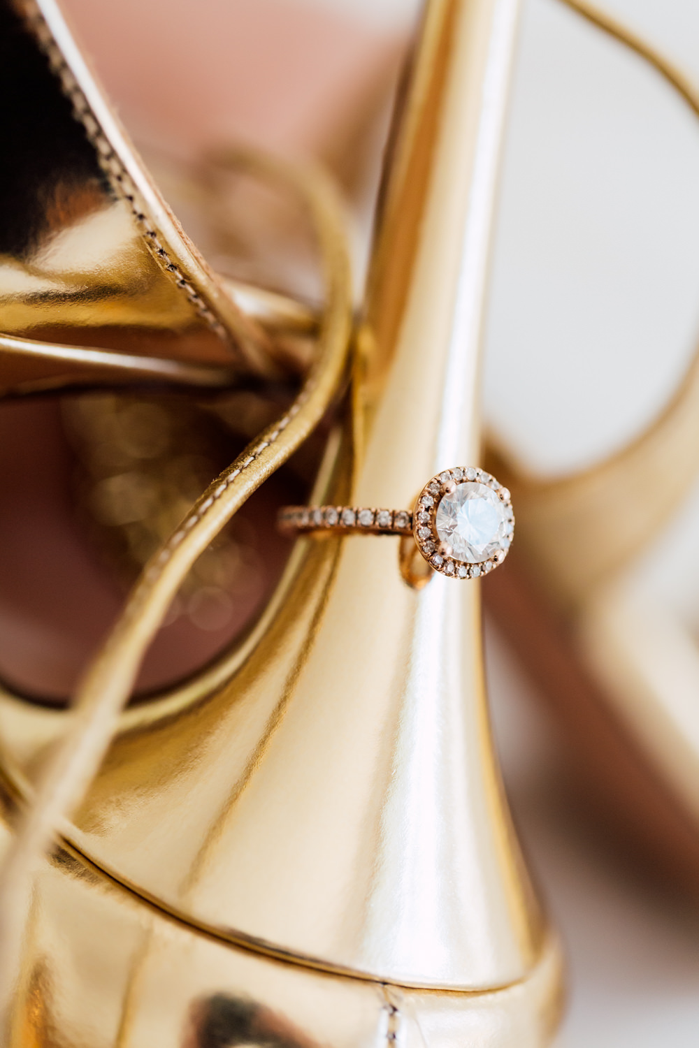 bride engagement ring