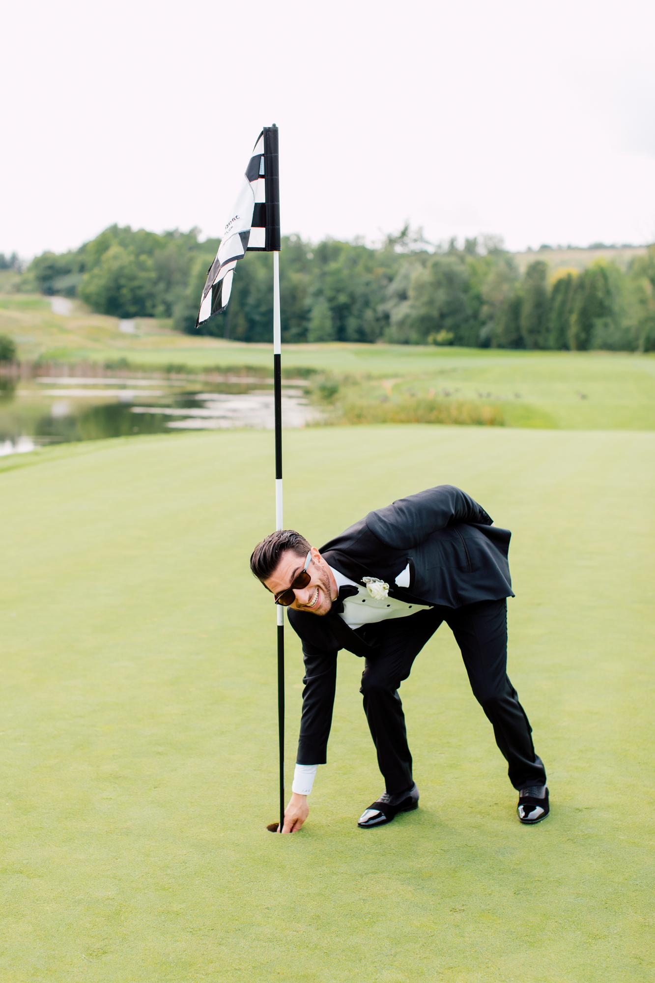 golfing groom